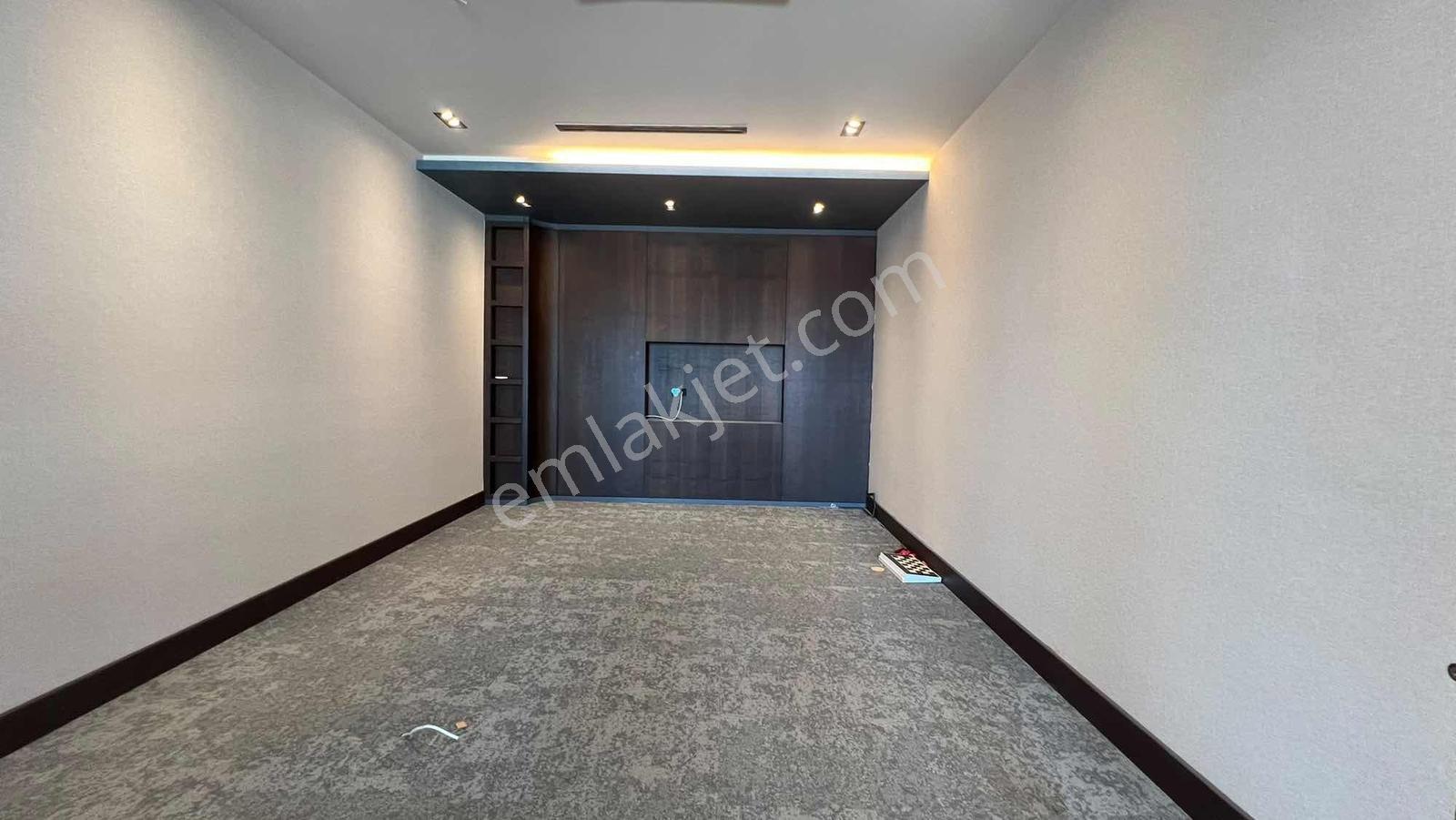 Gümüş Grouptan Eska Premium Da 70 Mt Tabela Değerli Dükkan - Görsel 4