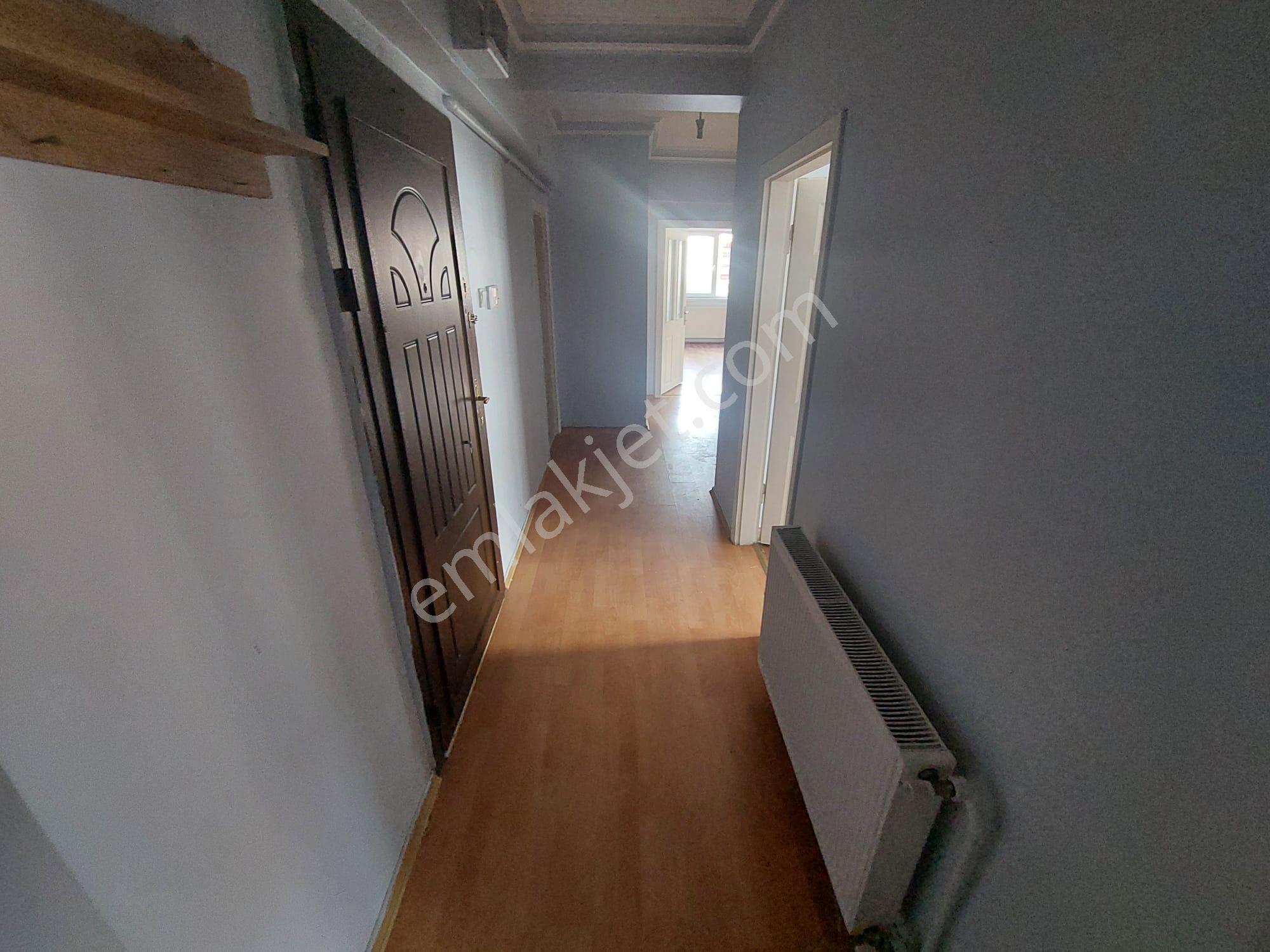 Pınarbaşı Mahallesinde Merkezi Konumda 3+1 Satılık Daire - Görsel 13