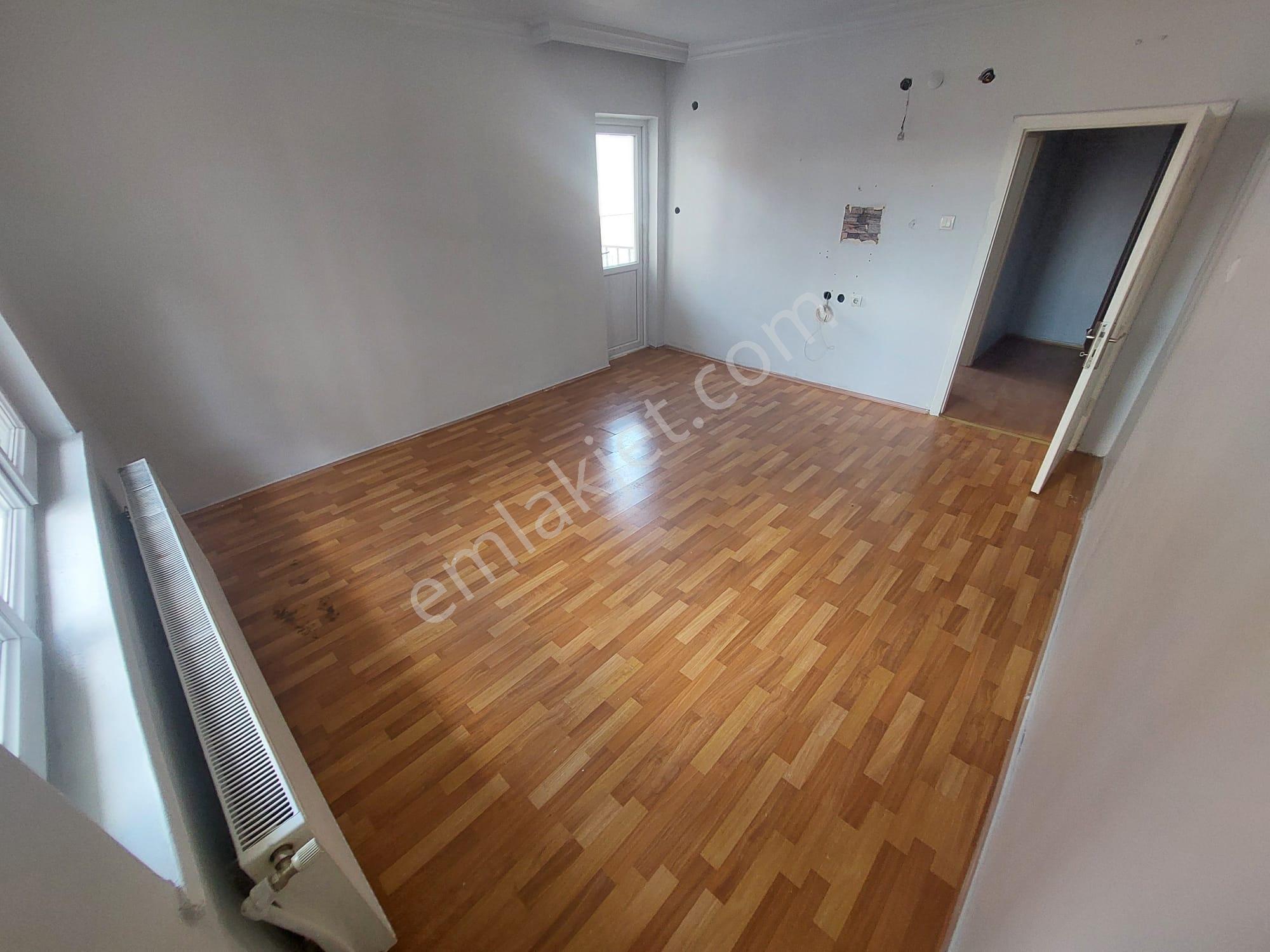 Pınarbaşı Mahallesinde Merkezi Konumda 3+1 Satılık Daire - Görsel 4