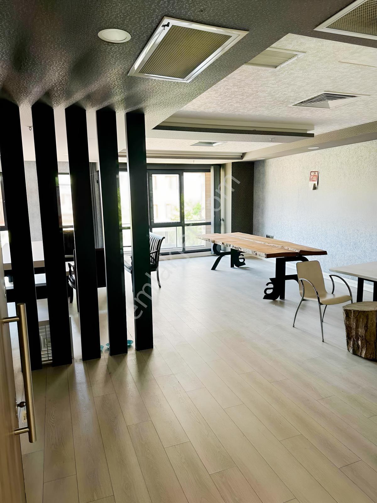 Deneyim'den Borkonut Center'da İçi Yapılı Eşyalı Satılık Ofis - Görsel 12
