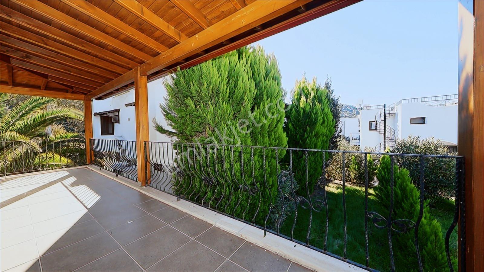 Bodrum Adabükü Doktorlar Sitesi Satılık 3+1 Dubleks Villa - Görsel 9