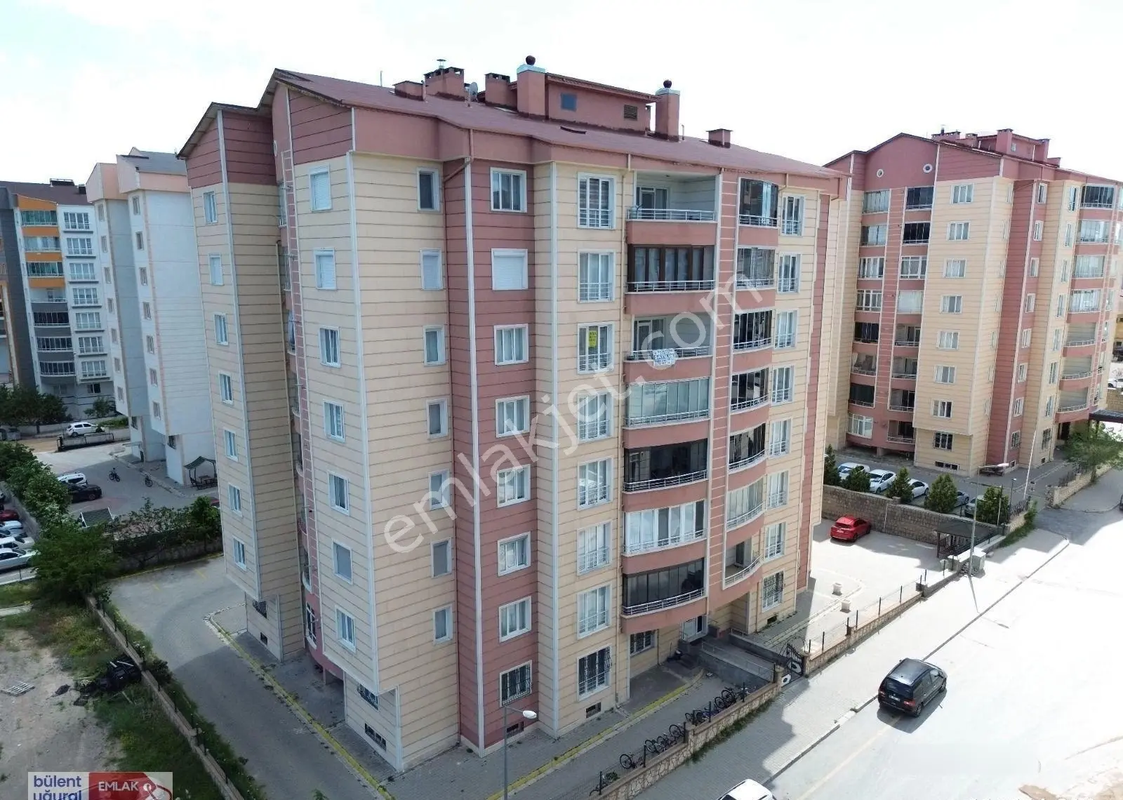 Cevherdudayev Mah.de 170 M² Satılık 3+1 Geniş Daire
