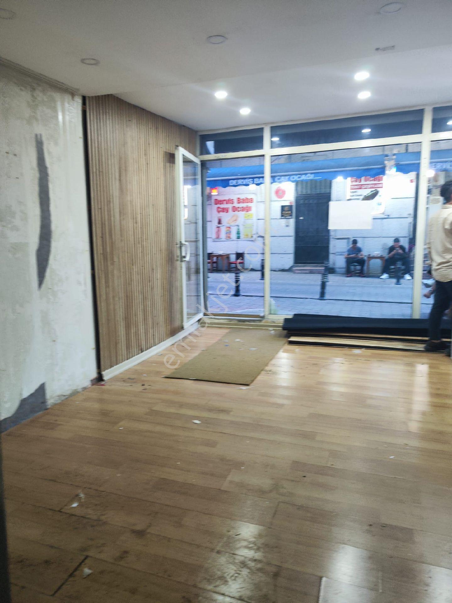 Ümraniye Yamanevler Mahallesi Metro Yürüme Alemdağ Caddesi Üzerinde Kiralık Dükkan