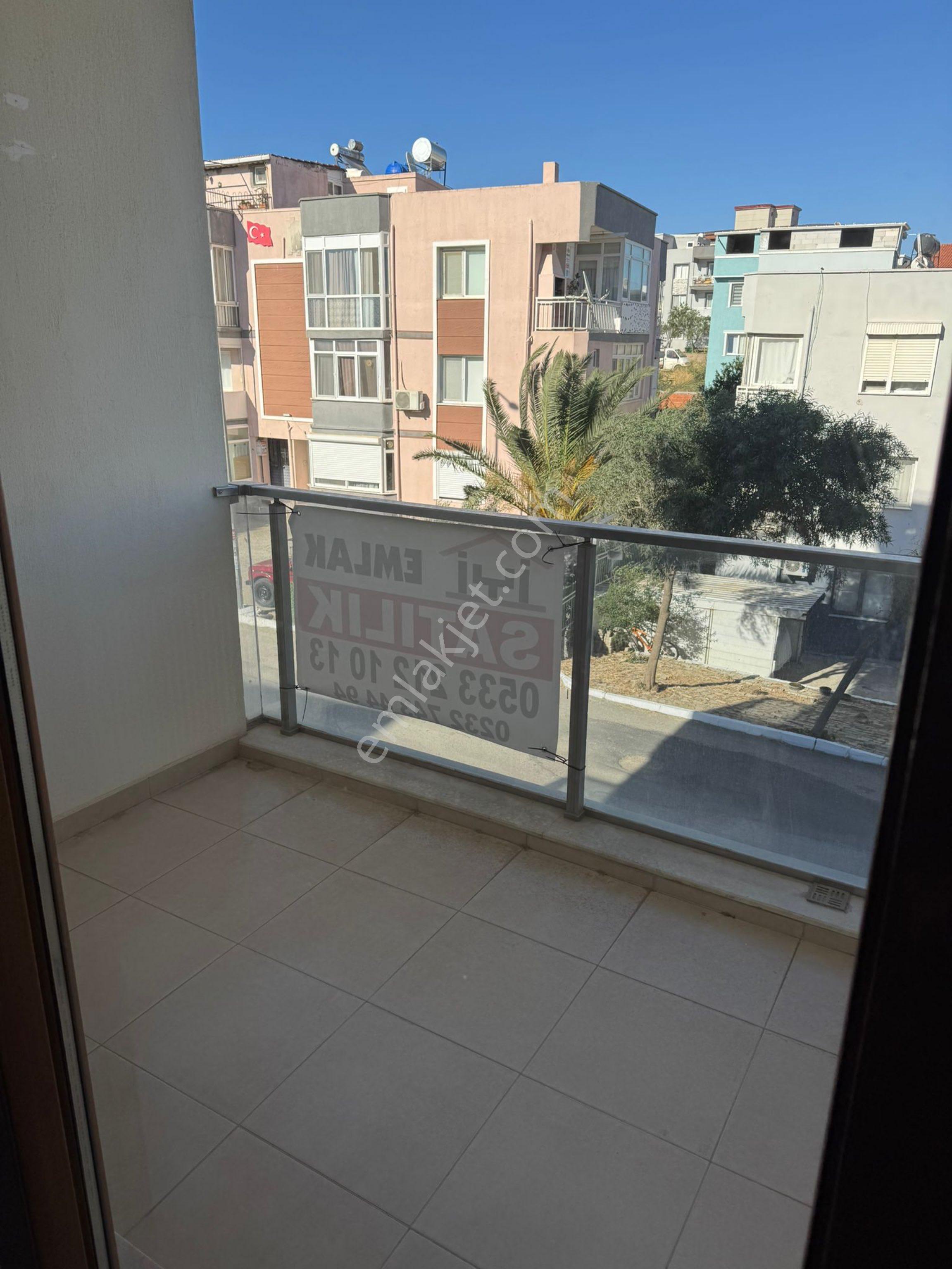 Seferihisar Kapalı Mutfak Arakat Doğalgaz Kombi’li Asansörlü 2+1 - Görsel 33