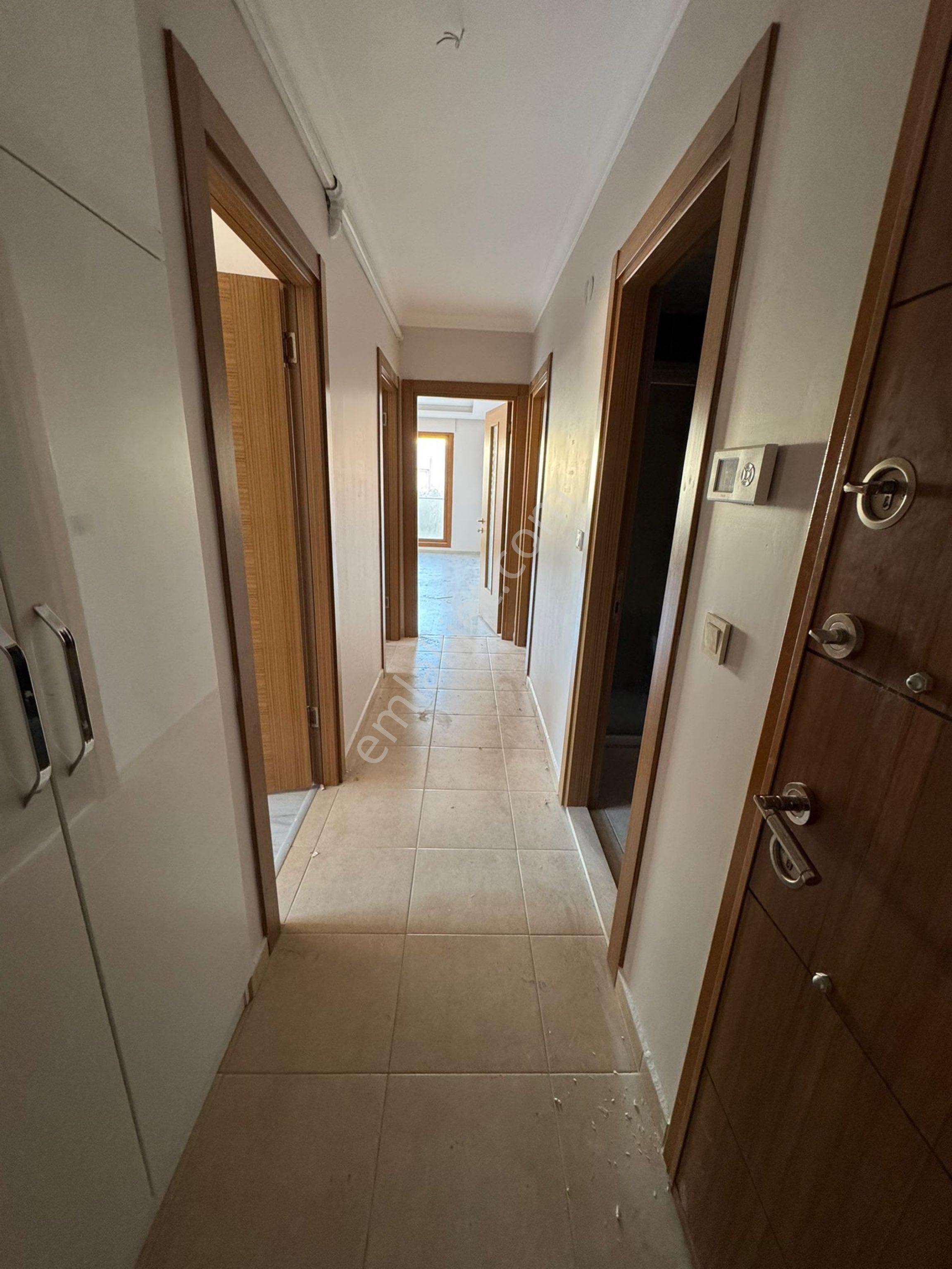 Seferihisar Kapalı Mutfak Arakat Doğalgaz Kombi’li Asansörlü 2+1 - Görsel 9
