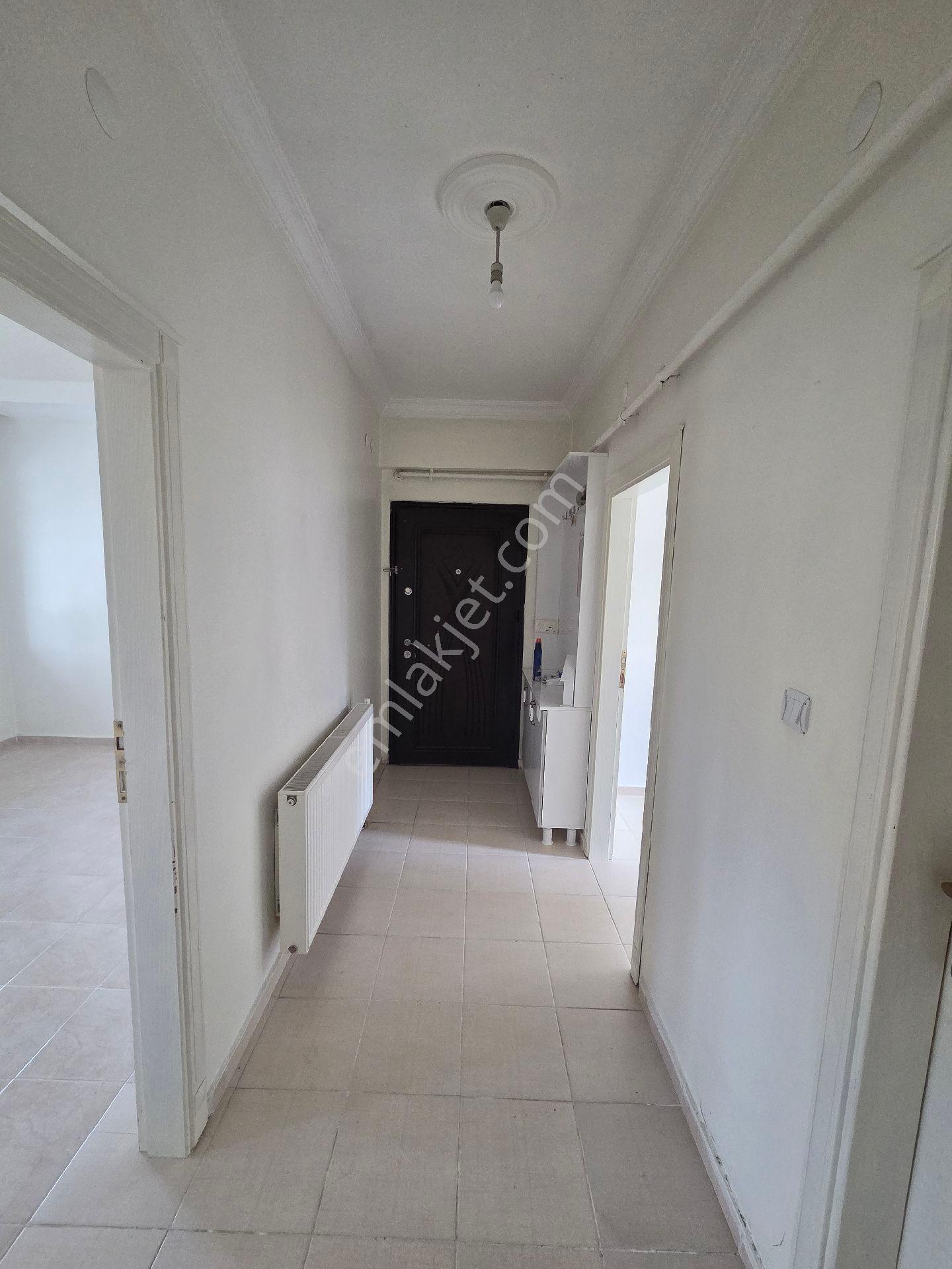 Kırklar Mahallesinde 2+1 Önü Park Alanı Kiralık Daire - Görsel 19