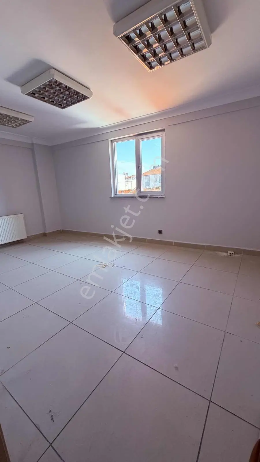 Balıkesir Çarşı Merkezde, 4+0, Klimalı, Ayrı Mutfaklı Geniş Ofis - Görsel 3