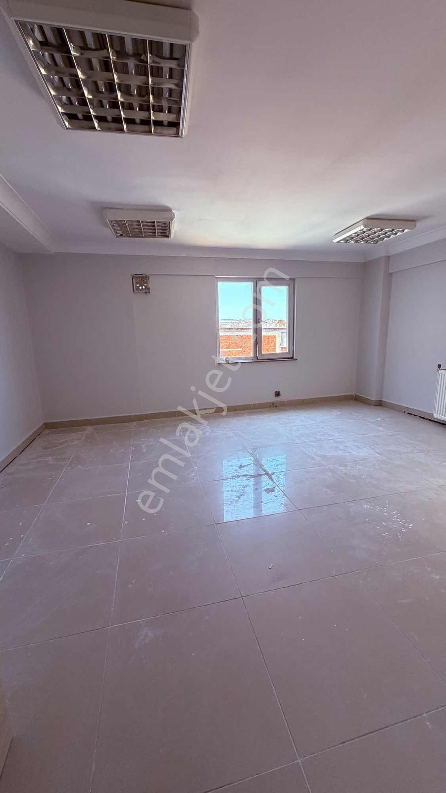 Balıkesir Çarşı Merkezde, 4+0, Klimalı, Ayrı Mutfaklı Geniş Ofis - Görsel 15