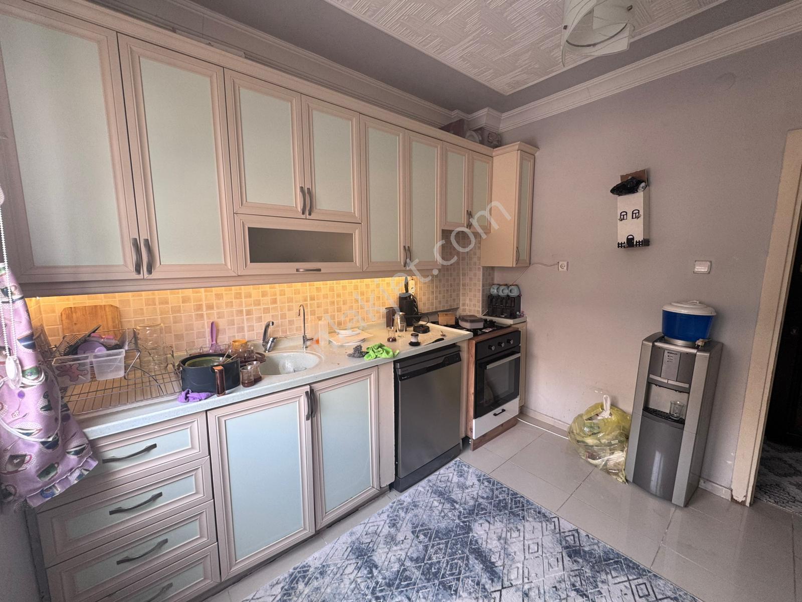 Öğrenciye Uygun Kiralık 3+1den 2+1 Çeviri *yenibaraj*barajyolu *müstakil *duygu Cafe* Yürüyüş Mesafe