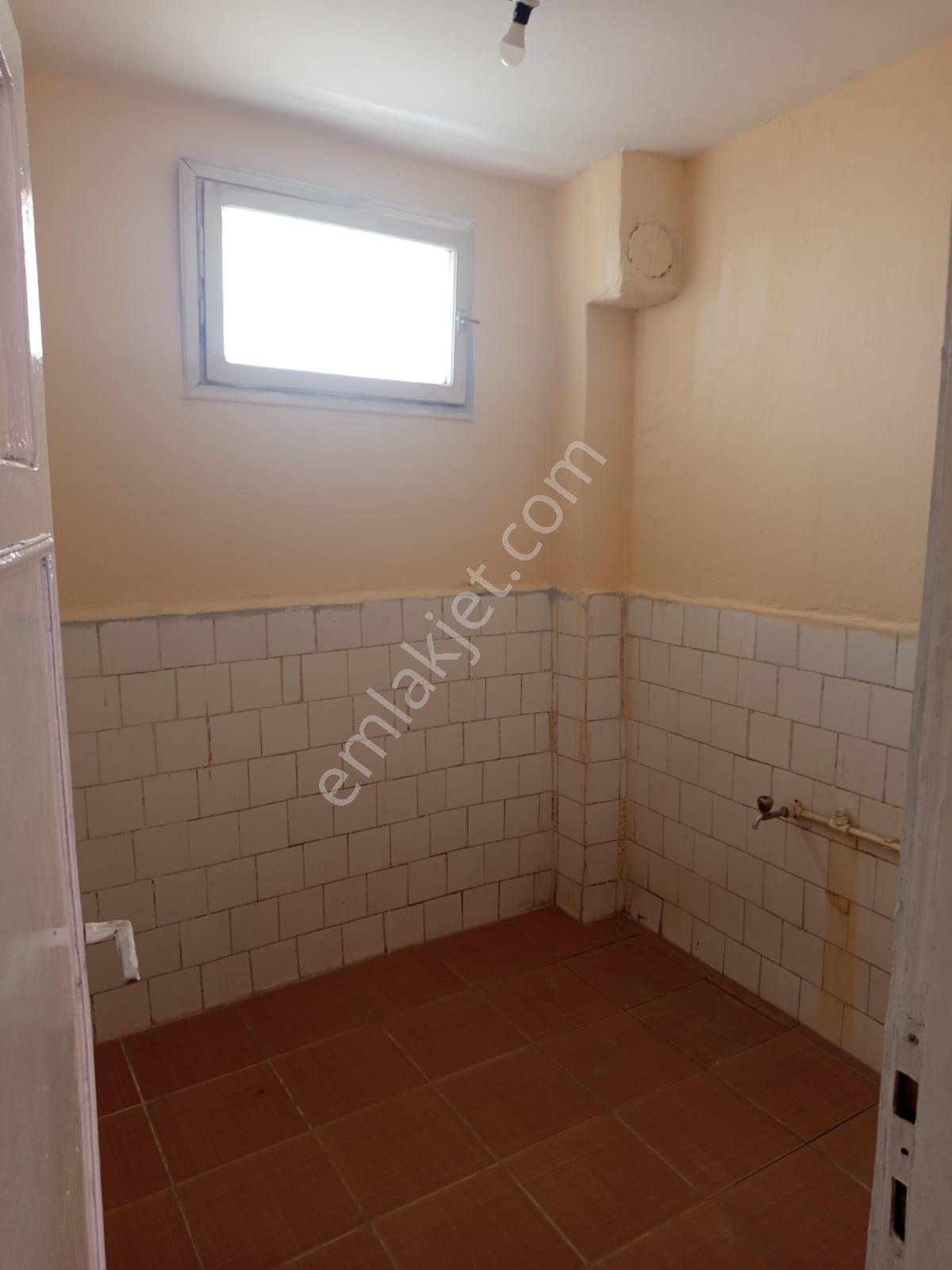 Kiralık Aylık 2+1 Yeşilyurt 3kat Kapalı Mutfak Geniş 2balkon 7,500tl - Görsel 6