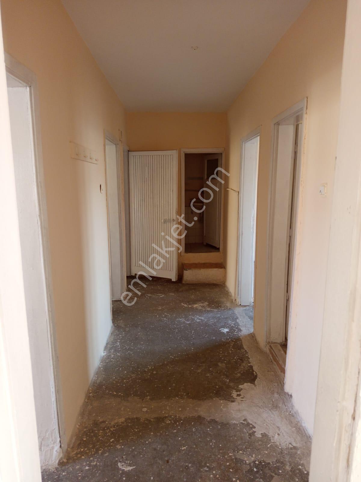 Kiralık Aylık 2+1 Yeşilyurt 3kat Kapalı Mutfak Geniş 2balkon 7,500tl - Görsel 3