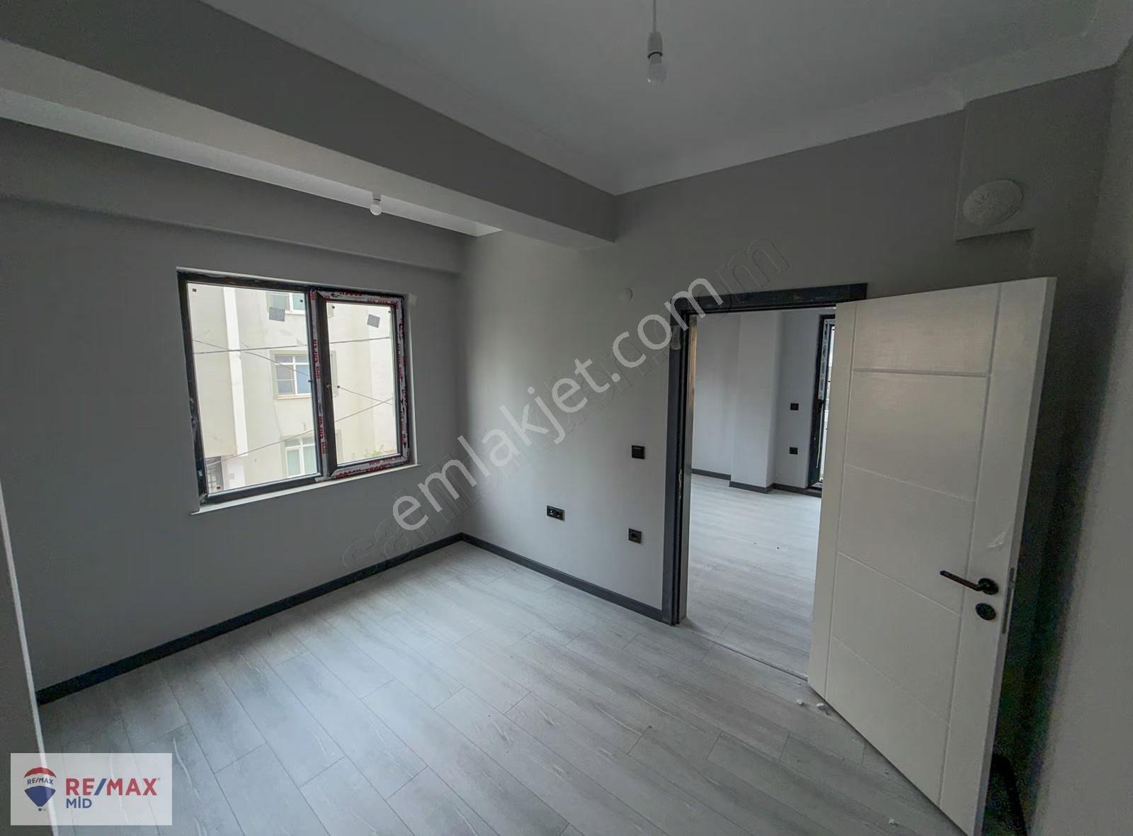 Re/max Mid'den Paşaalanında Satılık 2+1 Daire - Görsel 11