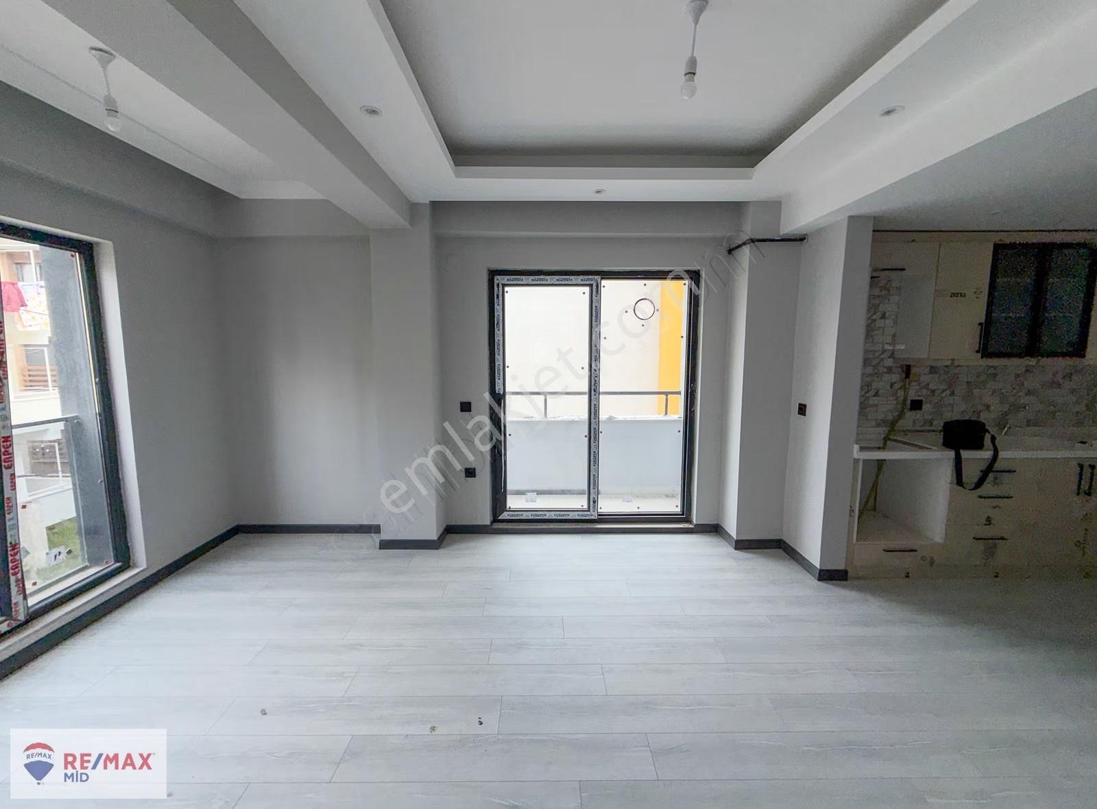 Re/max Mid'den Paşaalanında Satılık 2+1 Daire - Görsel 4