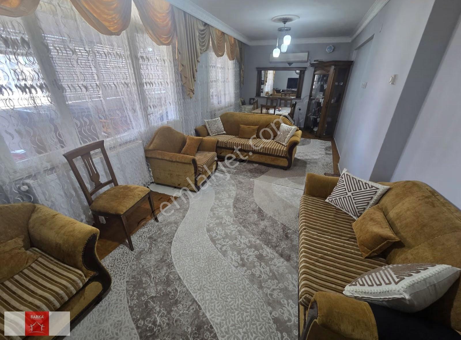 Küçükpark Meydanda 3+1 Teraslı Köşe Daire Sizleri Bekliyor - Görsel 2