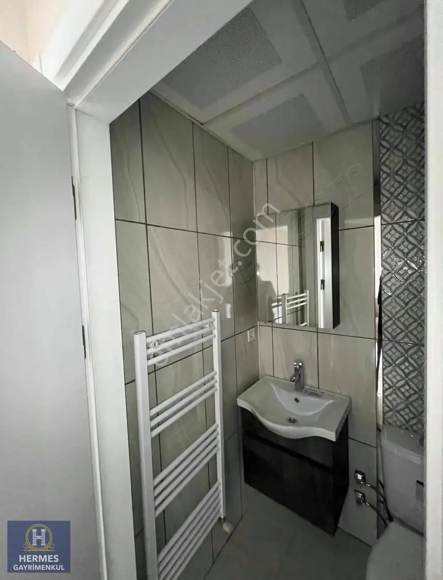 Gölet Mevkiinde Sıfır Eşyalı Kiralık 1+1 Daire