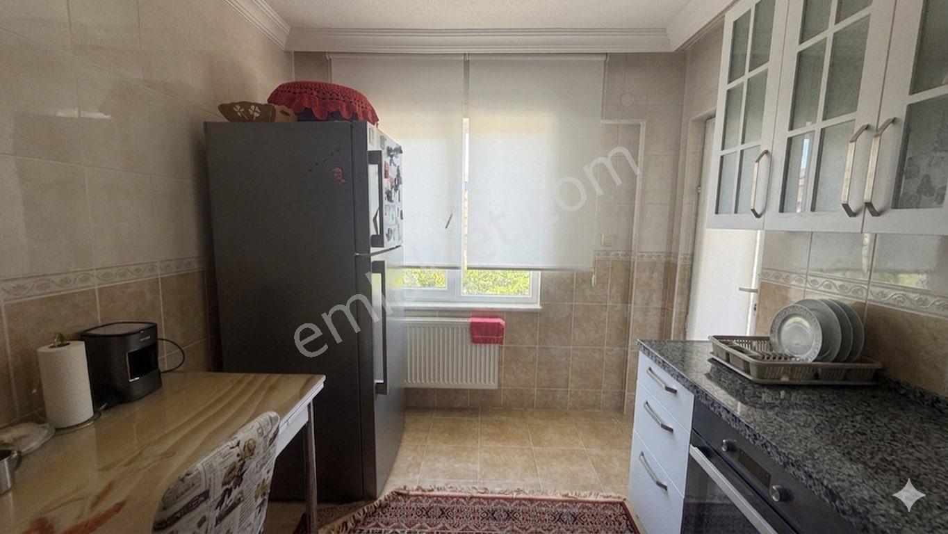 3+1 Çanakkale Barbaros Cadde Üzeri Eşyasız 140 M2 Sitede - Görsel 8