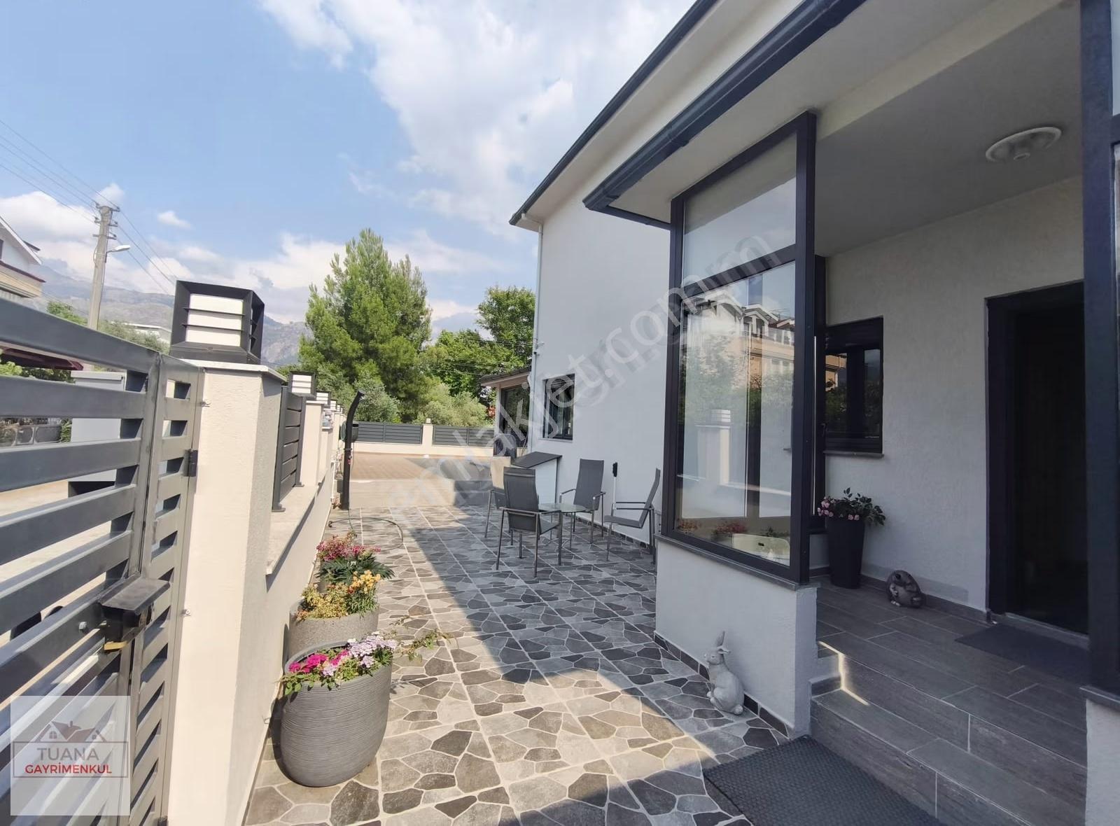 Tuana Emlak'tan Yeni Mahalle'de 4+1 Lüx Villa - Görsel 17