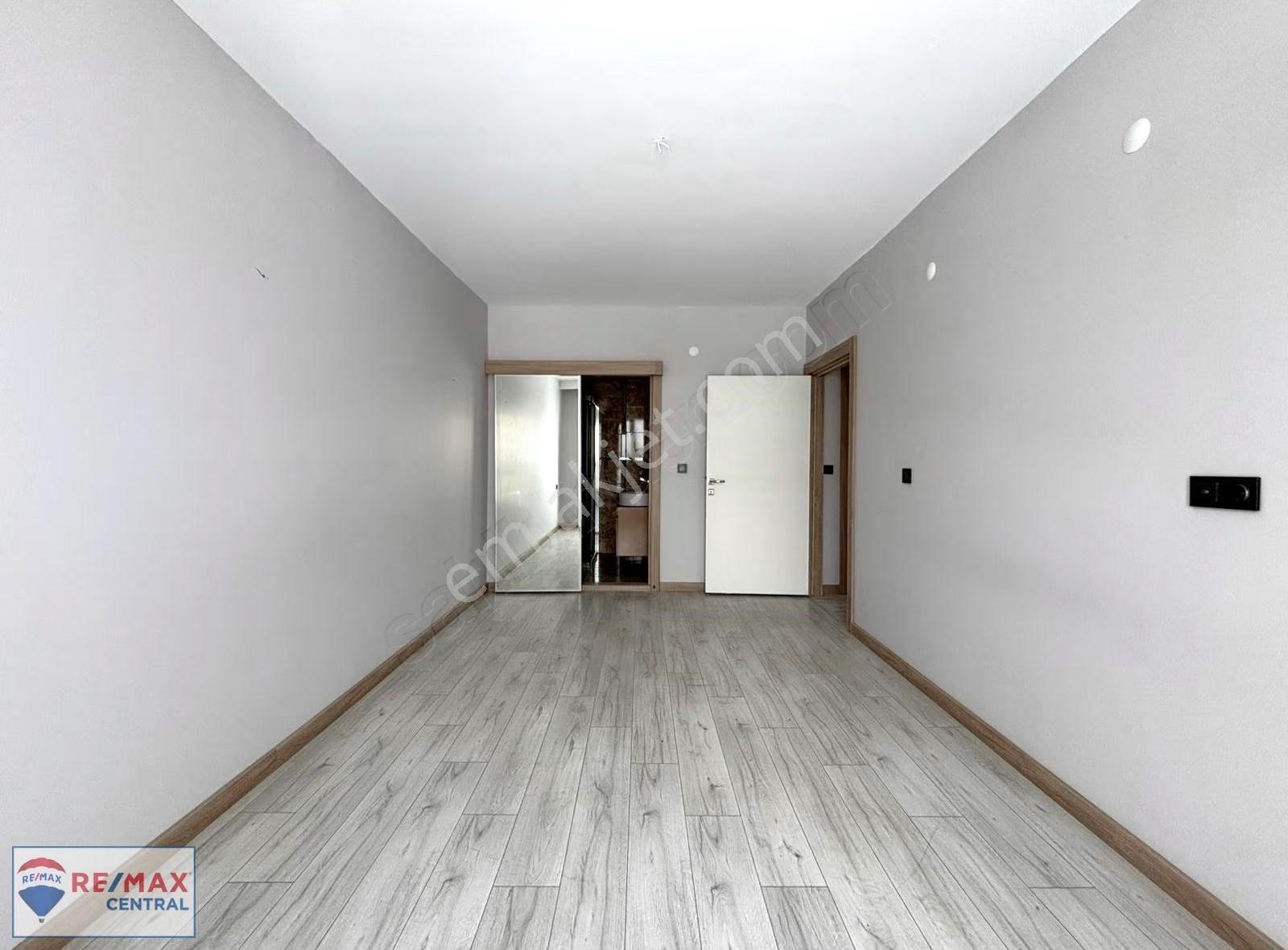 Remax Central'dan Dörtmevsim Sitesinde 3,5+1 Lüks Satılık Daire - Görsel 5