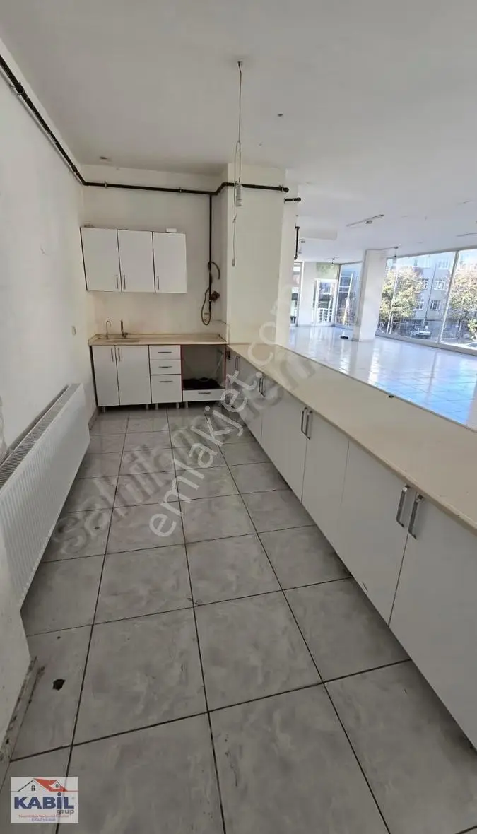 Beylikdüzü Yakuplu 200 M² Yüksek Giriş, Dükkan, Depo, İş Yeri Vb. Gibi - Görsel 3