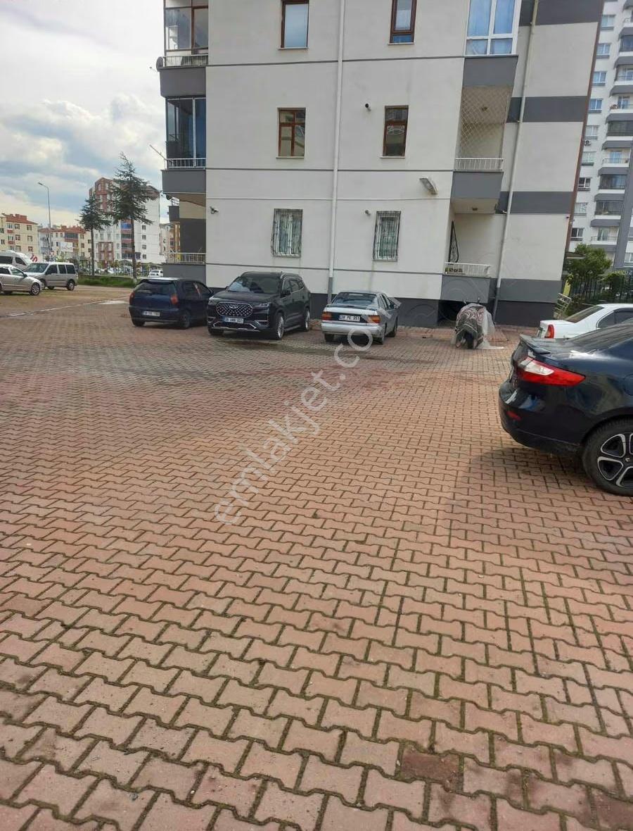 Saraybosna Mah Havaalanı Yanı Başında Kiralık Daire - Görsel 13