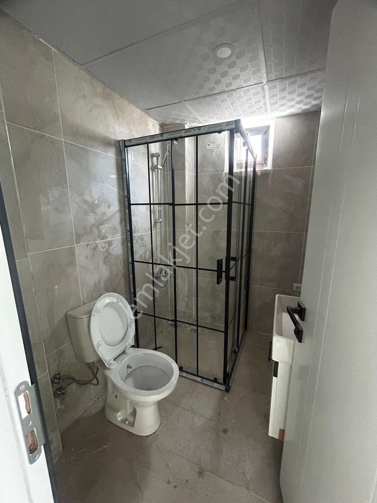 Afyon Üçok Emlaktan Mareşal F. Çakmak Mah 2+1 78m² Satılık Daire - Görsel 8