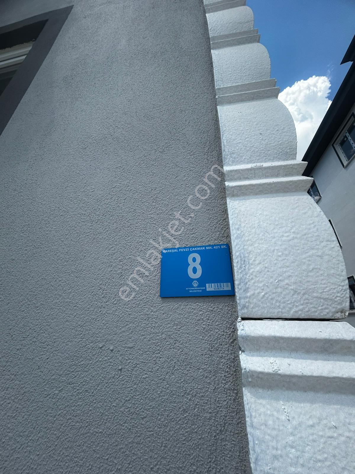 Afyon Üçok Emlaktan Mareşal F. Çakmak Mah 2+1 78m² Satılık Daire - Görsel 16