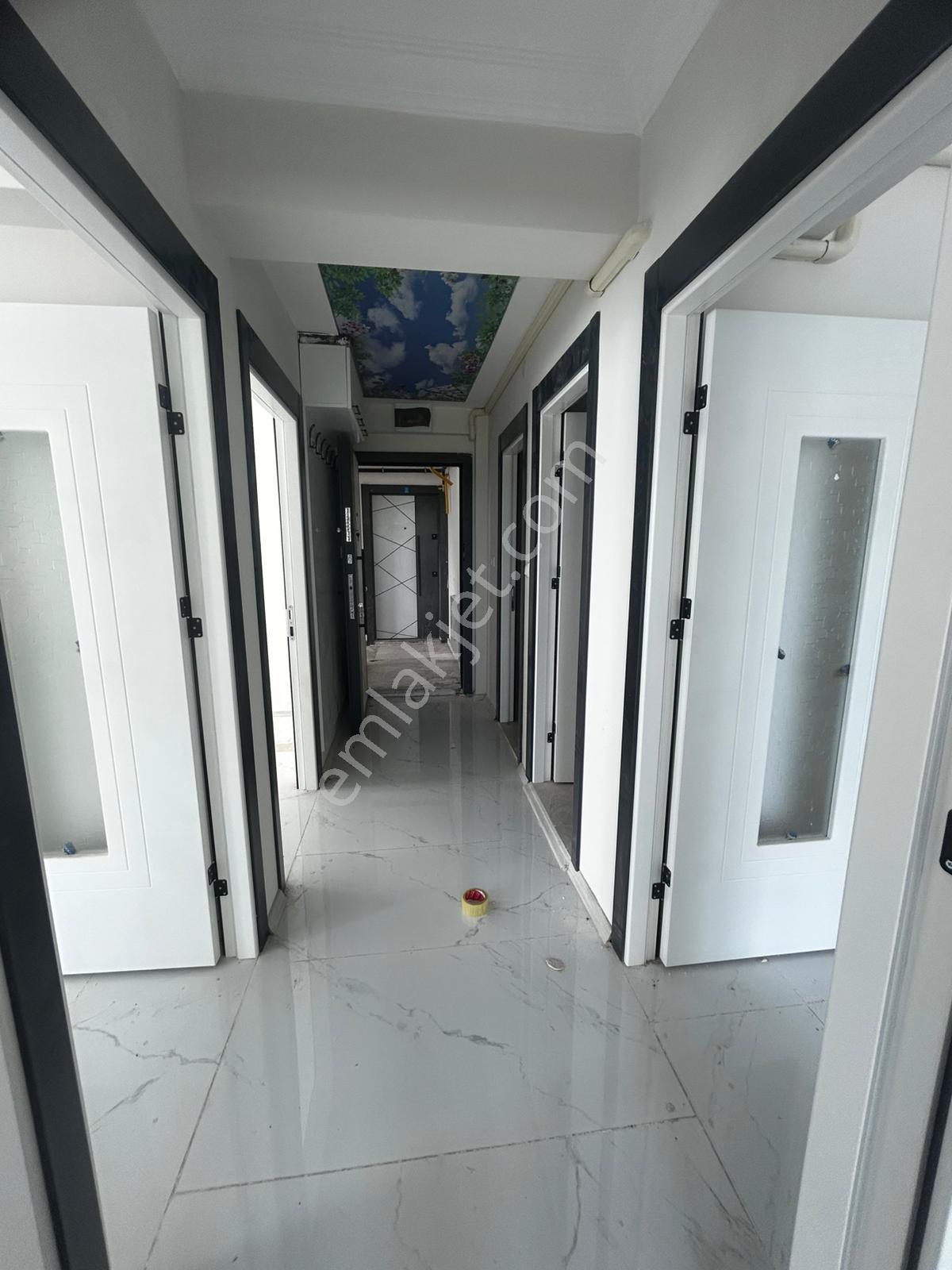 Afyon Üçok Emlaktan Mareşal F. Çakmak Mah 2+1 78m² Satılık Daire - Görsel 11