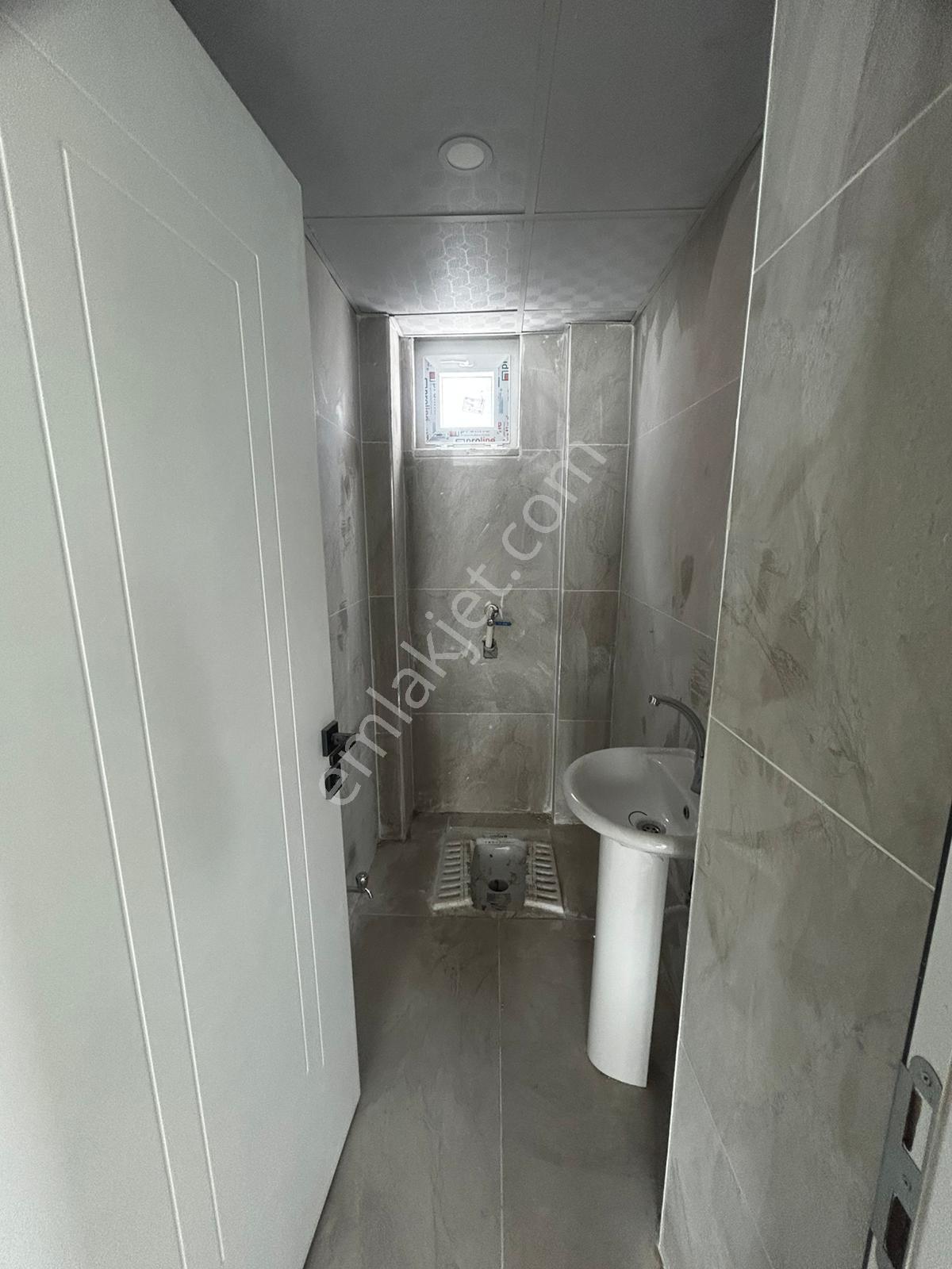Afyon Üçok Emlaktan Mareşal F. Çakmak Mah 2+1 78m² Satılık Daire - Görsel 14