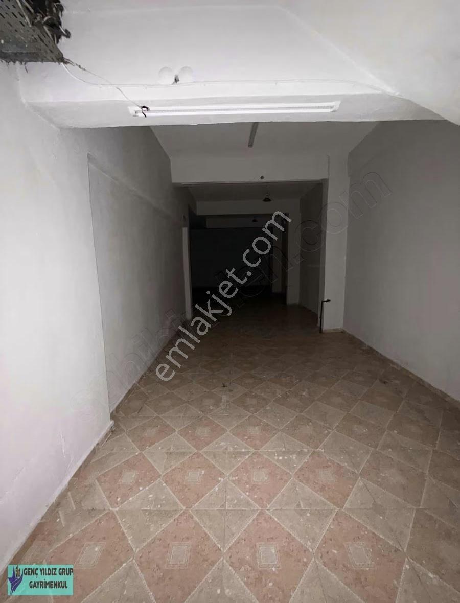 Cadde Üzeri Perşembe Pazarı Önü 450 M2 Bodrumlu Dükkan - Görsel 22