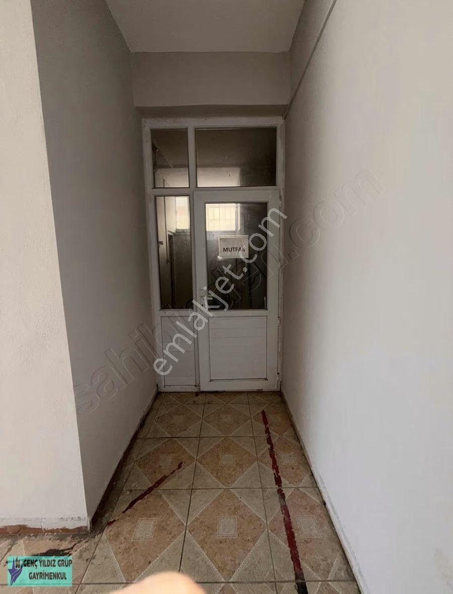 Cadde Üzeri Perşembe Pazarı Önü 450 M2 Bodrumlu Dükkan - Görsel 8