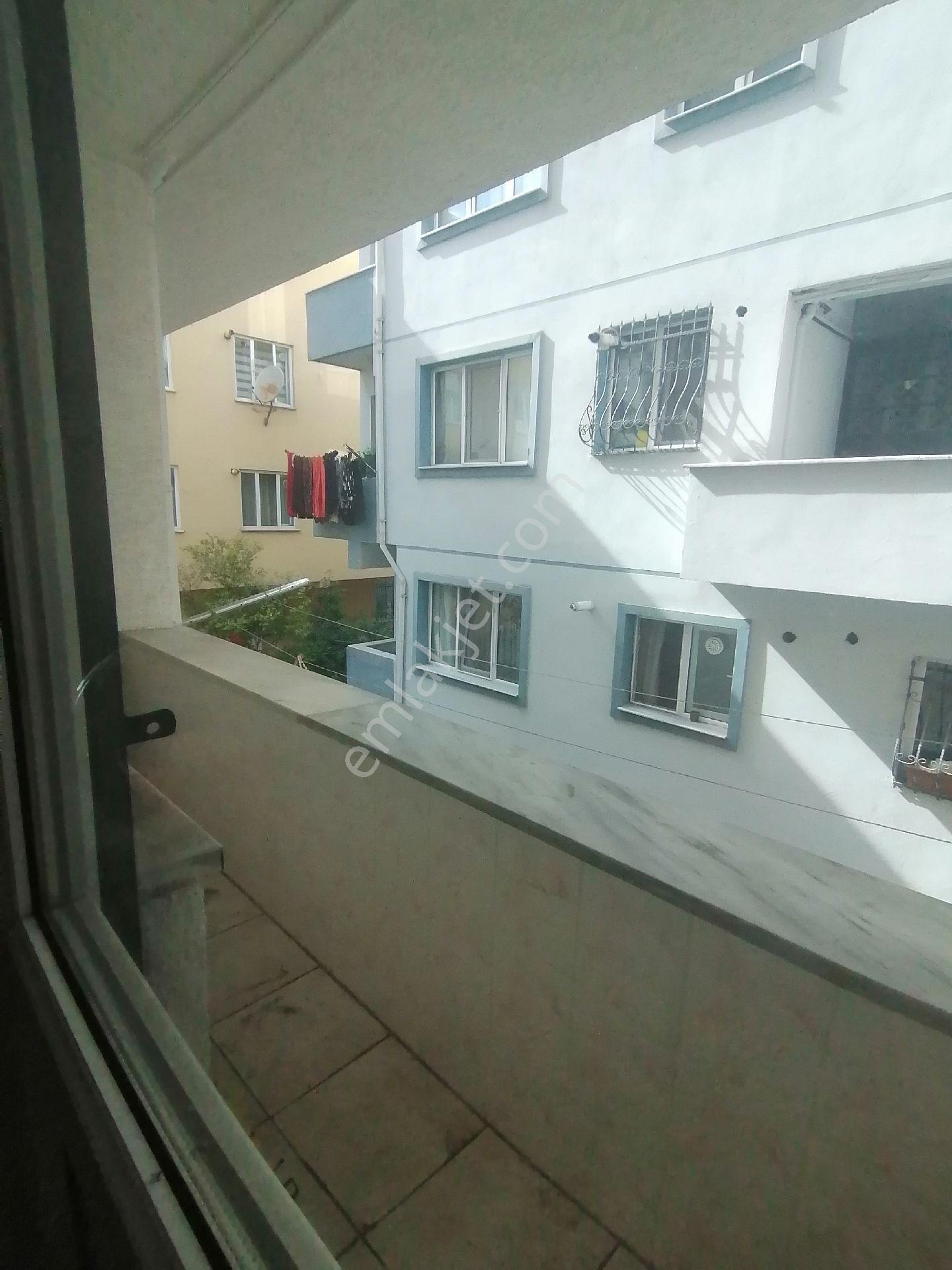 Ümraniye Çakmak Mahallesi Tavukçuyolu Caddesi Metro 2+1 Yüksek Giriş Balkonlu Boyalı Kiralık Daire - Görsel 21