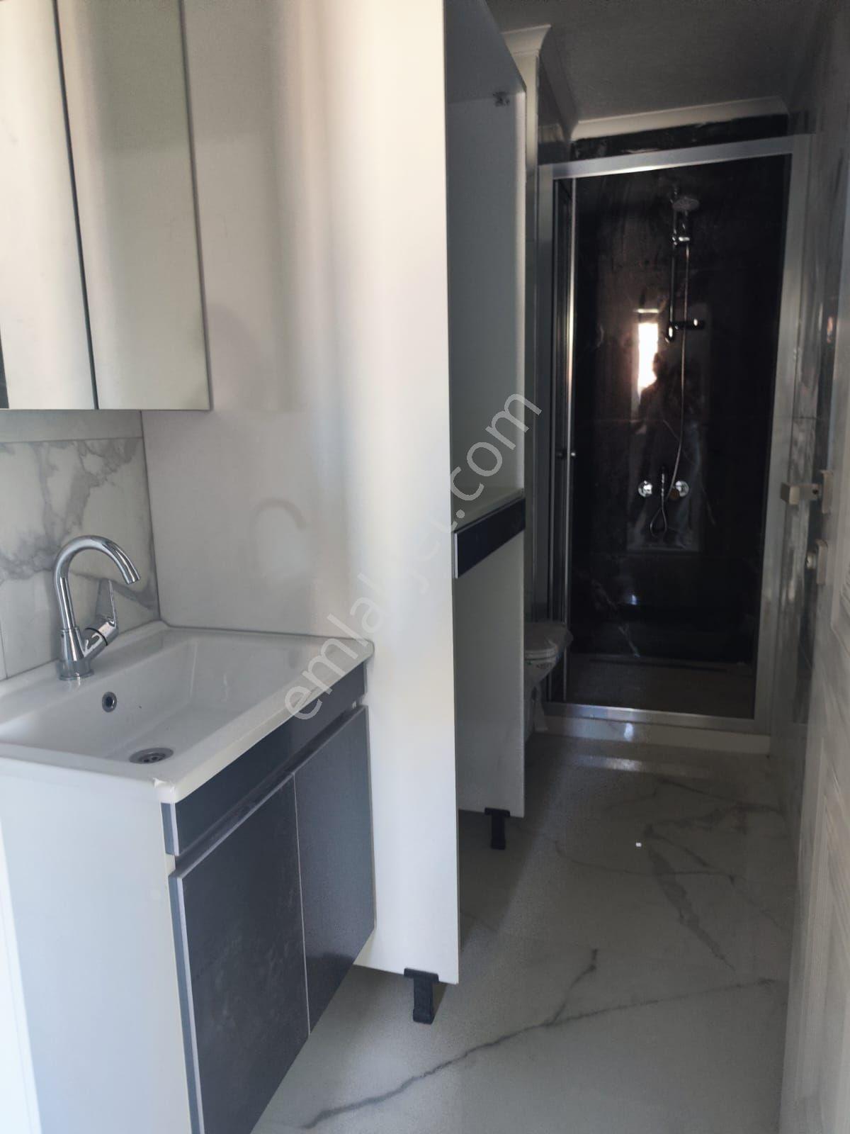 Ümraniye Tepeüstü Mahallesi Alemdağ Caddesi Metro Lar Yürüme Mesafesi Sıfır Daire 3.kat 2+1 - Görsel 4