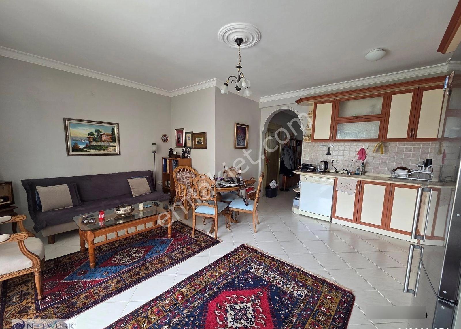 Kuşadası Marina Bölgesinde Önü Açık Manzaralı 2+1 Daire - Görsel 6