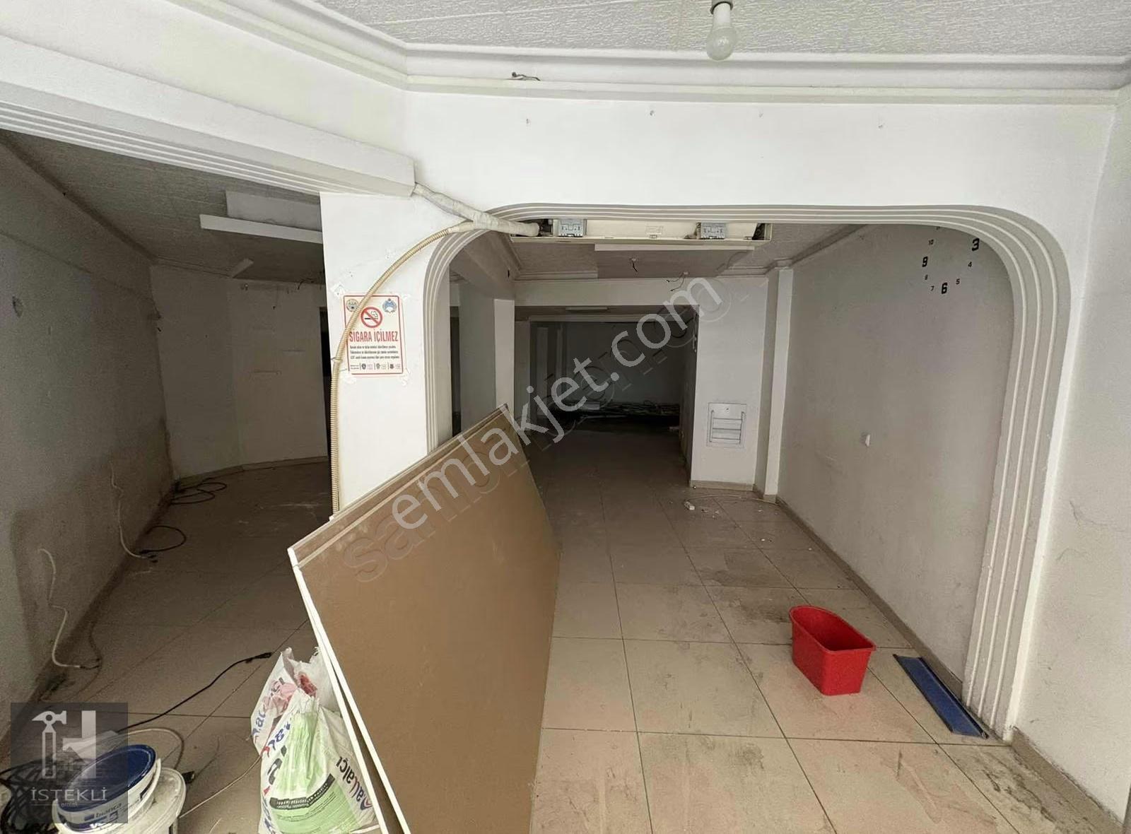 İstekli Emlak'tan Çarşı Merkezde Kiralık Dükkan - Görsel 3