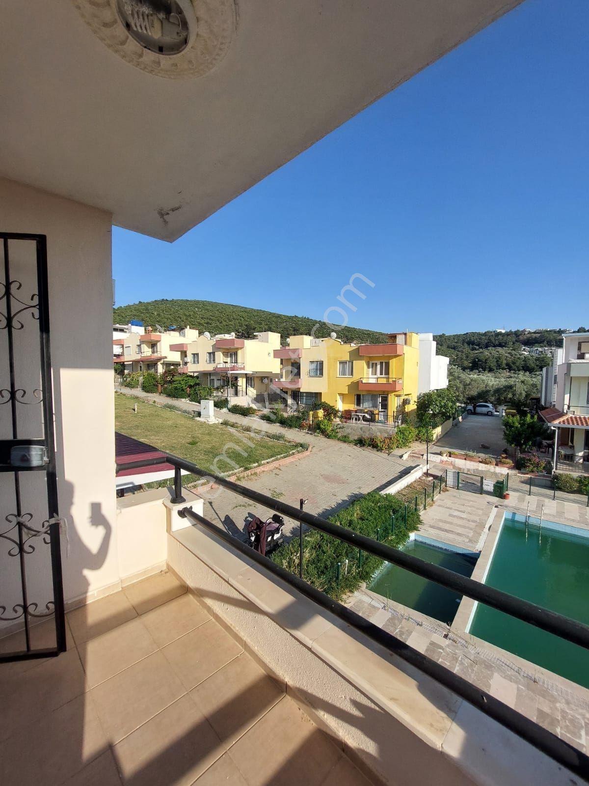 Kuşadası Bayraklıdede Mah 3+1 Havuzlu Site Kiralık Villa - Görsel 18