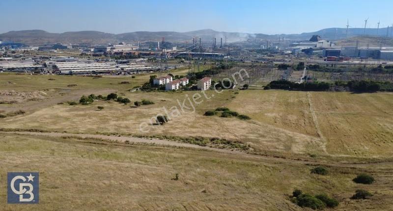 Aliağa Sanayi Sitesi'nde Satılık 35.000 M² Tarla - Görsel 4