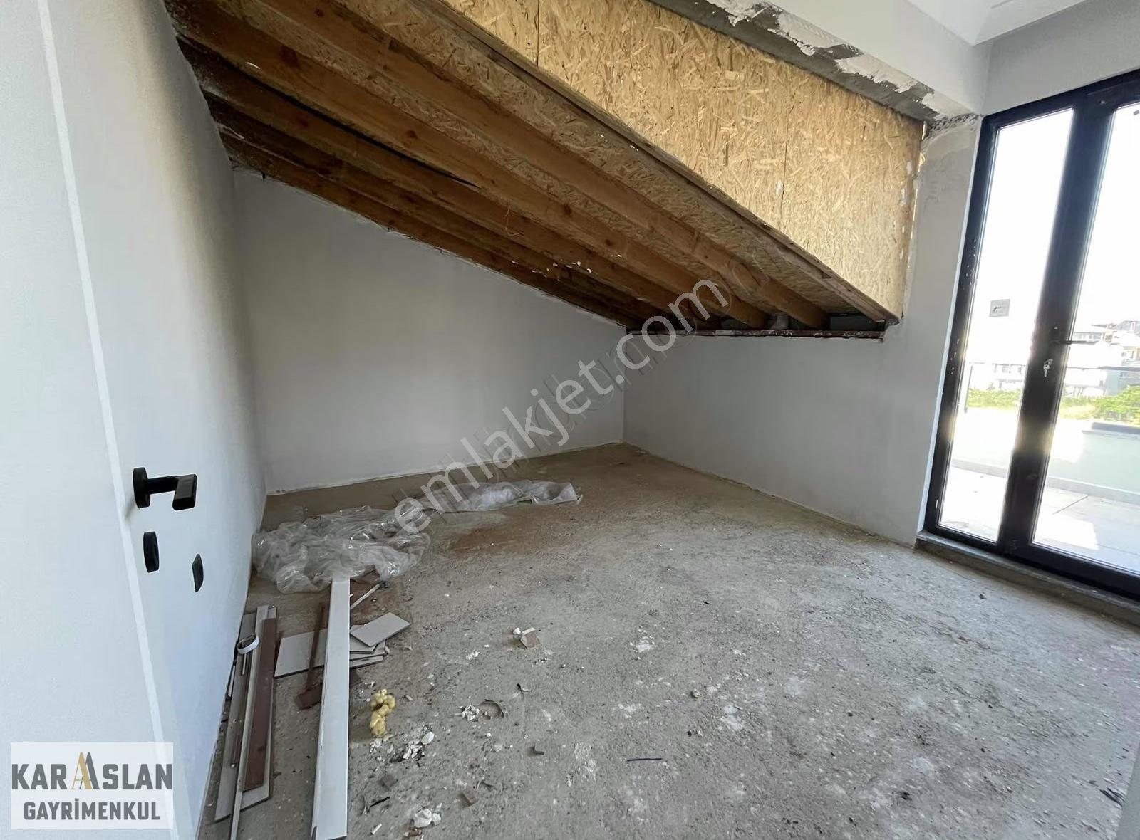 Başiskele Yeşilyurt Mahallesinde Satılık 3+1 Çatı Dublex Daire - Görsel 8