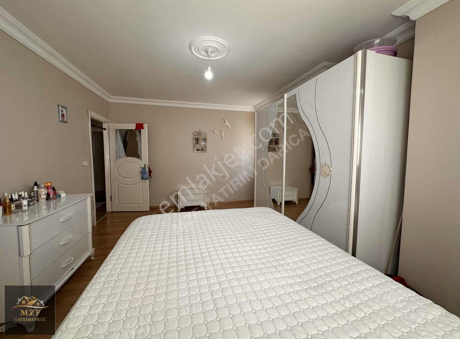 Darıca Nenehatun Mahallesinde Satılık 2+1 90m2 Ara Kat Daire - Görsel 8