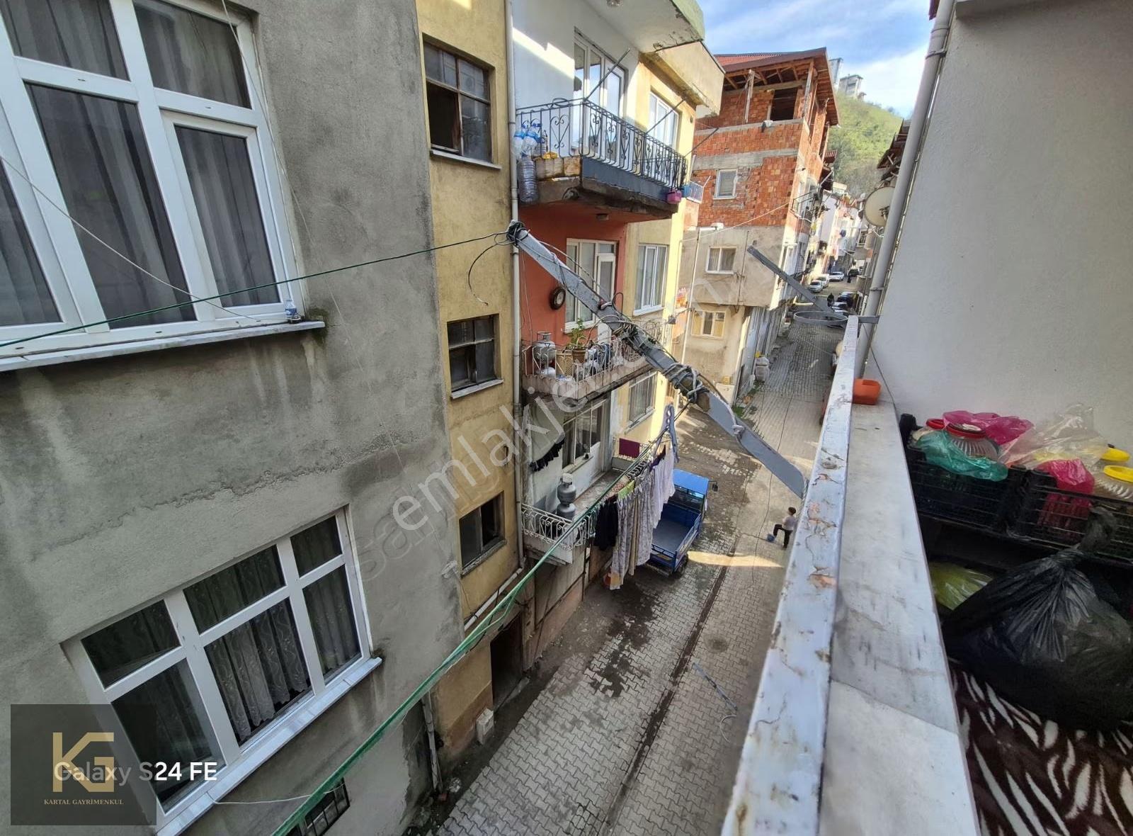 Sakarya Mahallesinde Güzel Kullanışlı Daire - Görsel 18