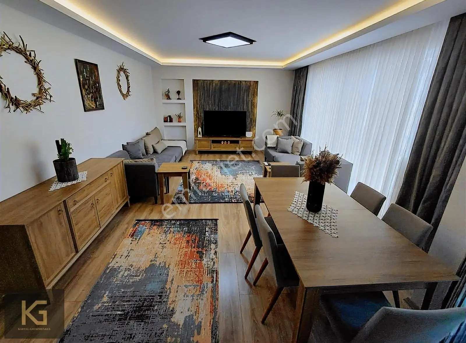 Dolunay Mahallesinde Süper Daire