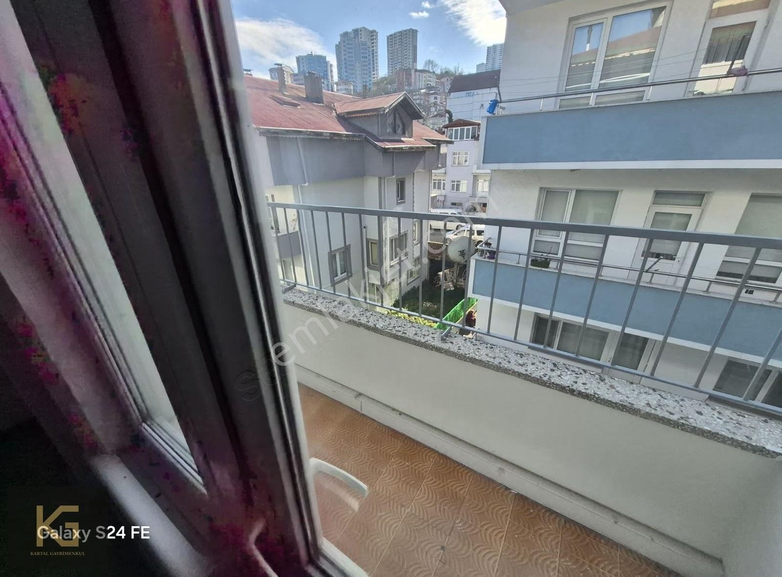 Sakarya Mahallesinde Geniş Kullanışlı Daire - Görsel 8