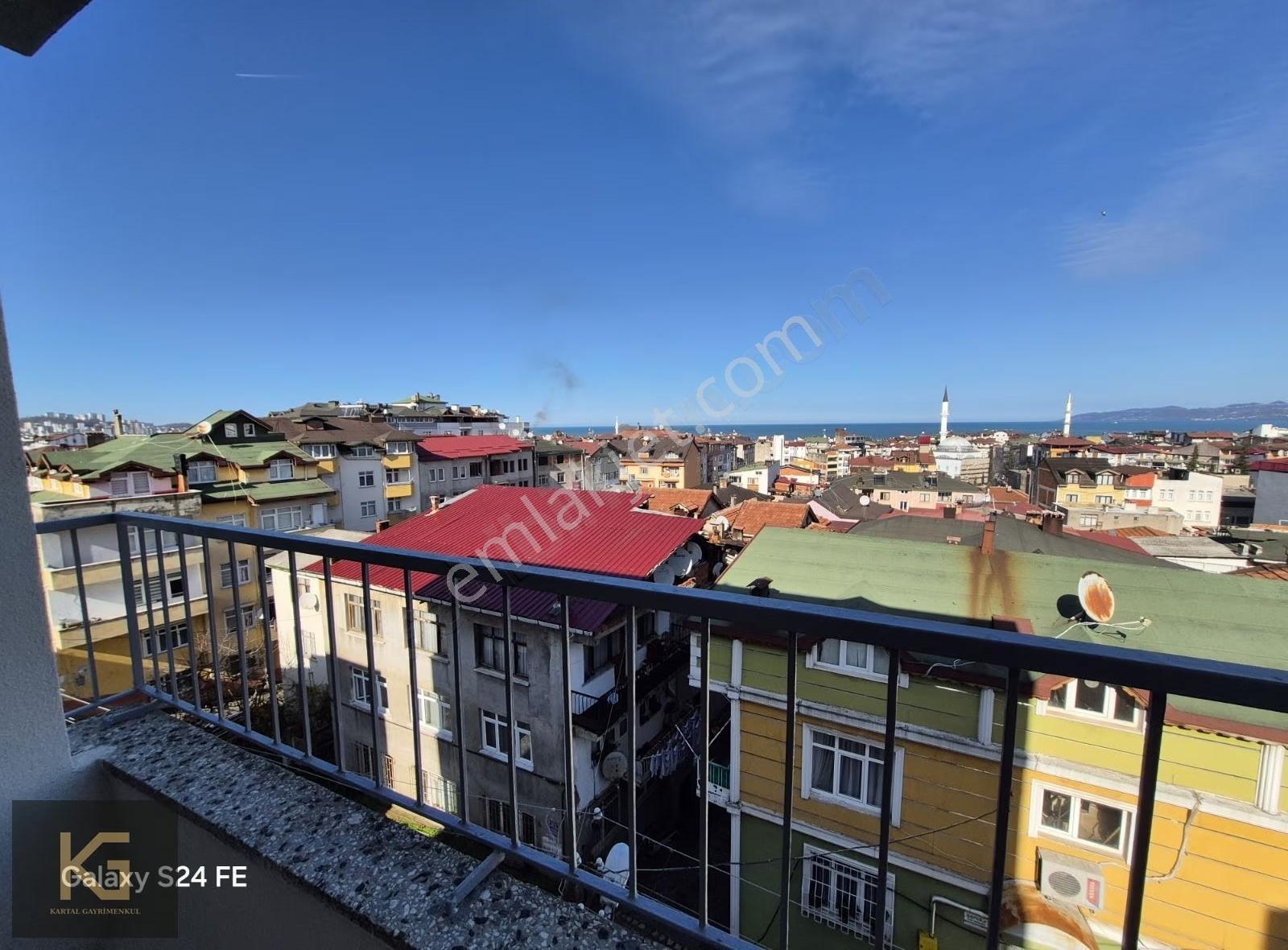 Sakarya Mahallesinde Geniş Kullanışlı Daire - Görsel 13