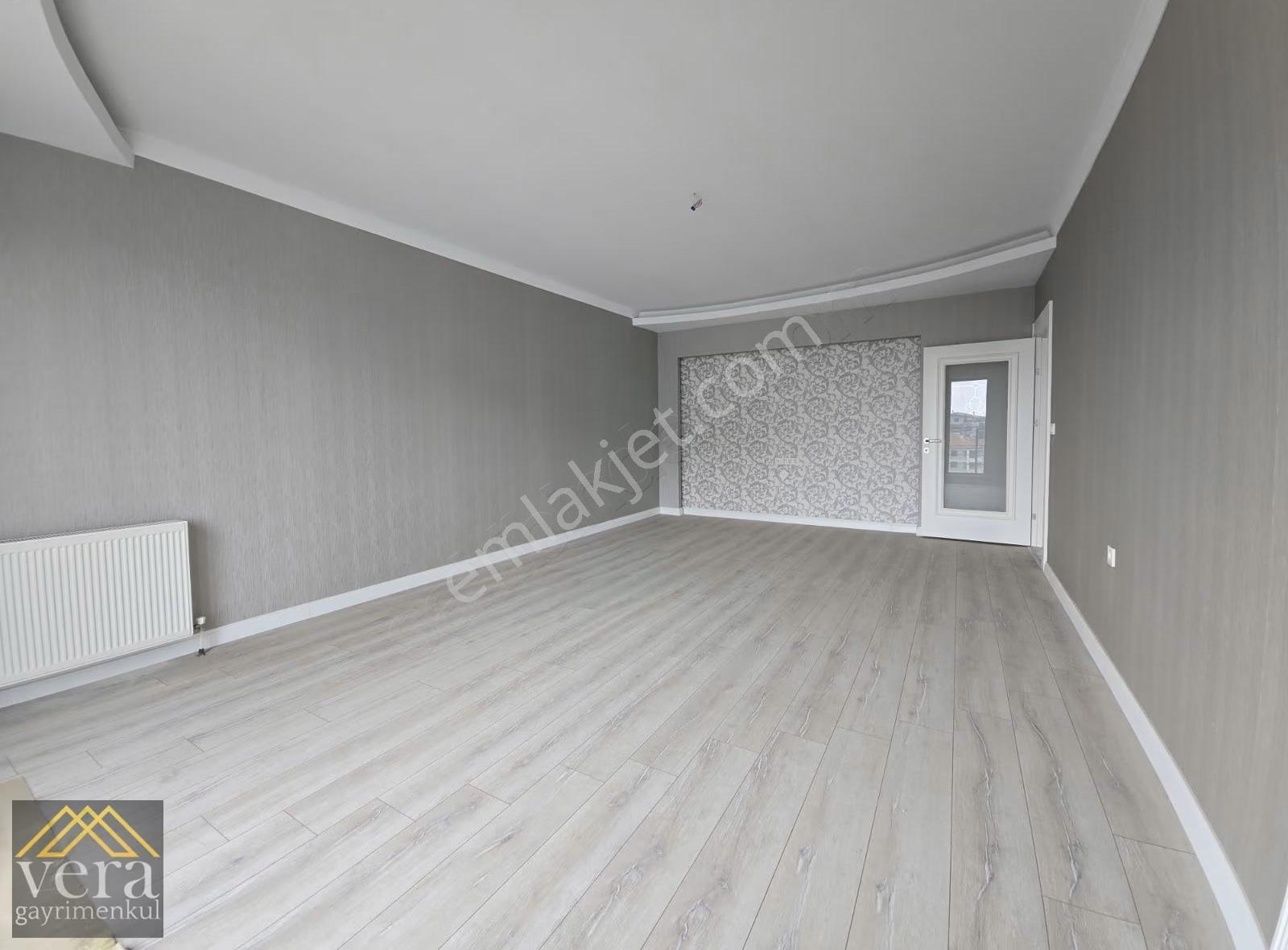 Ege Mahallesinin Gözdesi 3+1 Full Yapılı Kapalı Garajlı Kiralık - Görsel 20