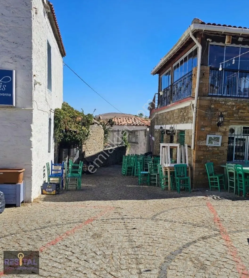 Çanakkale Gökçeada Tepeköyde Satılık Eskı Tas Ev