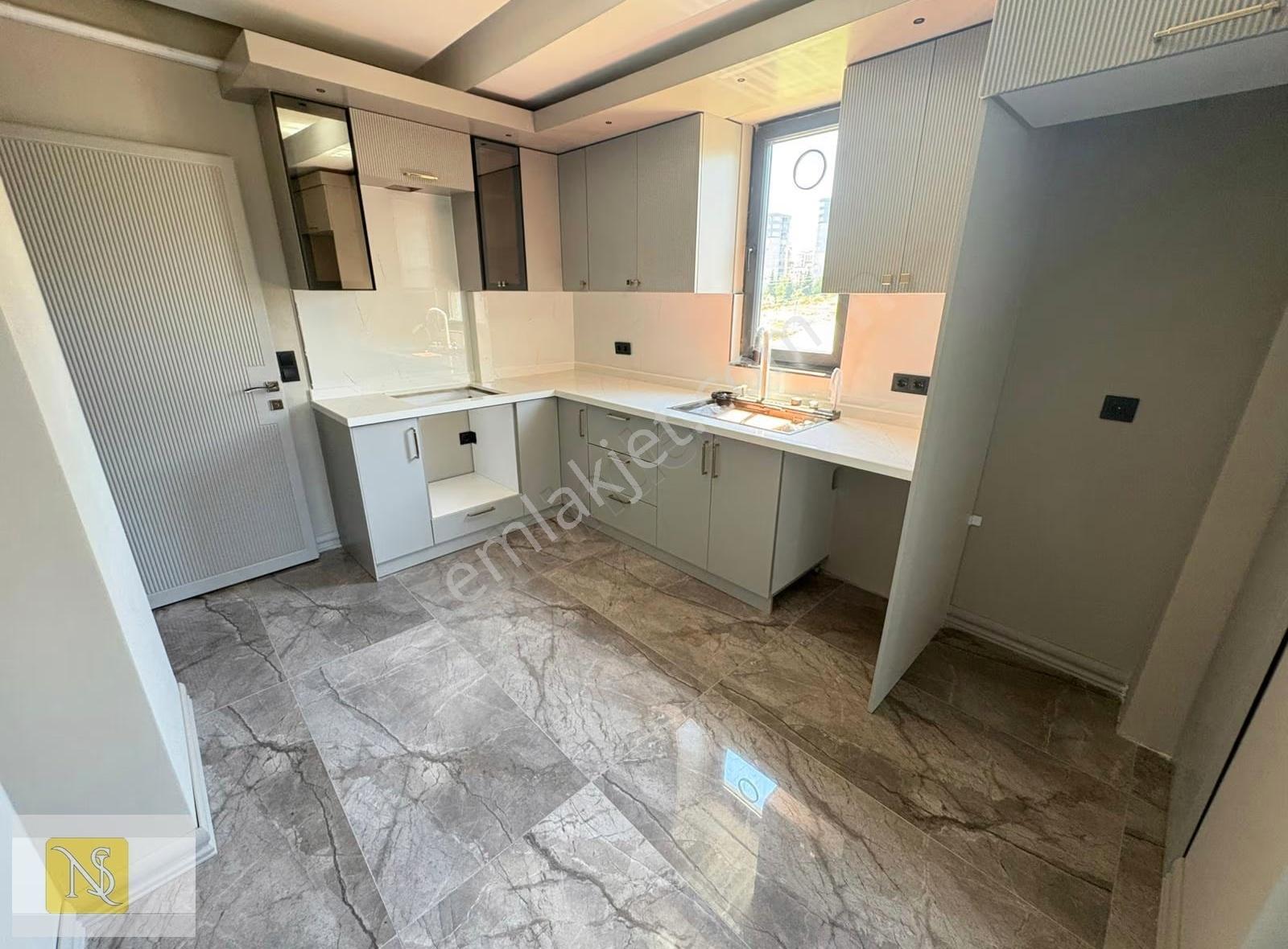 Nş Gayrimenkul'den Giyinme Odalı Ebeveyn Banyolu 2+1 Kiralık! - Görsel 12