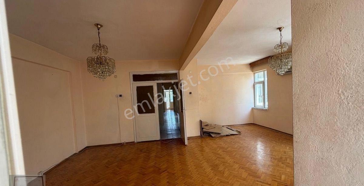 Antalya Muratpaşa Memurevleri 207 Sok Kiralık 3+1 Daire Asansör Yok - Görsel 15