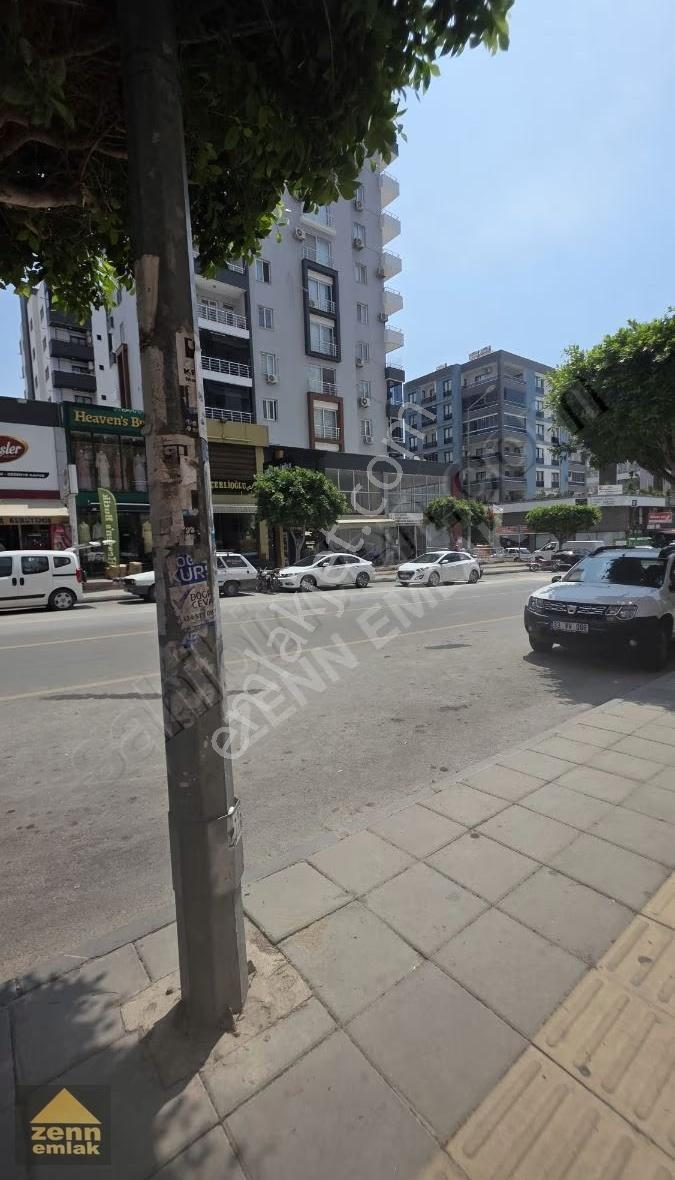 Erdemli De Satılık Lokasyonu Güzel Hastane Caddesinde 2 Dükkan