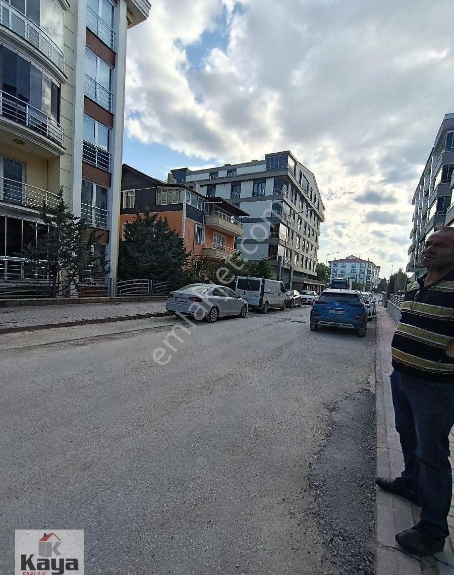 Kaya Emlaktan Satilik Daire Bahçeli Evler Mahallesi 3+1 - Görsel 3
