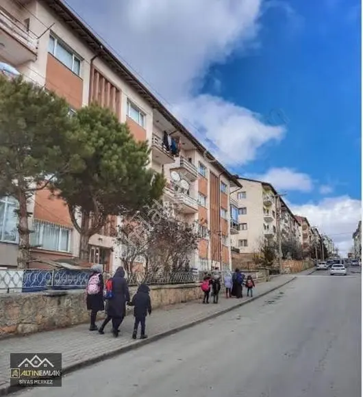 Selçuklu Mahallesinde Yatırımlık Fırsat Daire