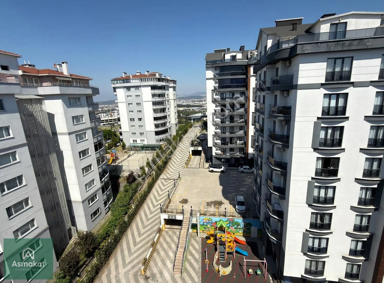 Bir Şehir 1.etap Satılık 5+1 Dubleks Geniş Teraslı Daire